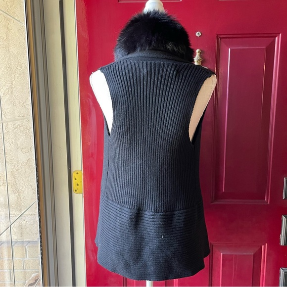 Caruana Real Fox Fur Open Vest Women Black (Size M) - Picture 2 of 9